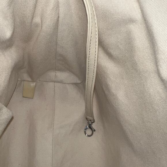 Chanel CC Matelasse Patent Leather Tote Bag - Picture 9 of 9